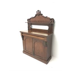 Victorian mahogany raised mirror back chiffonier, carved and pierced cresting rail, turned column supports above single frieze drawer and two cupboards