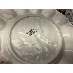 Burleigh Ware jug of baluster form modelled with fox and heron, cabbage dish, Carlton Ware lobster scallop dish, Royal Doulton The Hunting Man plate, Grimwades, other early 20th century ceramics and a Henry Alcock wash set to include jug and bowl, chamber pot etc