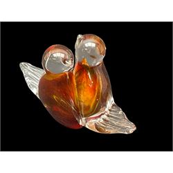 Murano glass cat and figure ina hat, together with tow valletta glass paperweights and bird glass paperweight, cat H20cm 