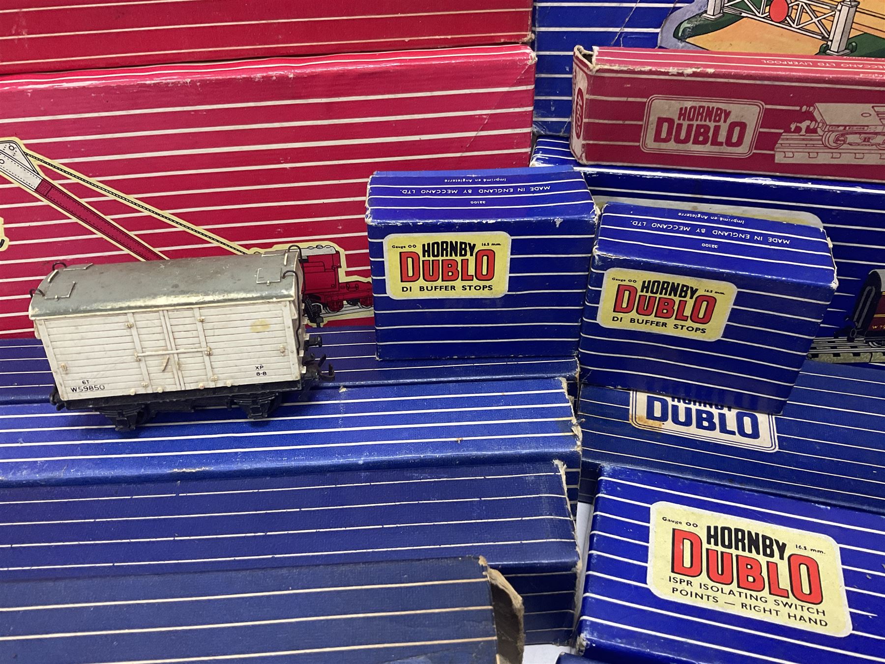 Hornby Dublo - 4620 Breakdown Crane; TPO Mail Van Set; D1 Level Crossing; Pullman cars and goods vans; with a large quantity of track to include straight and curved track, switch points and buffer stops; boxed and loose