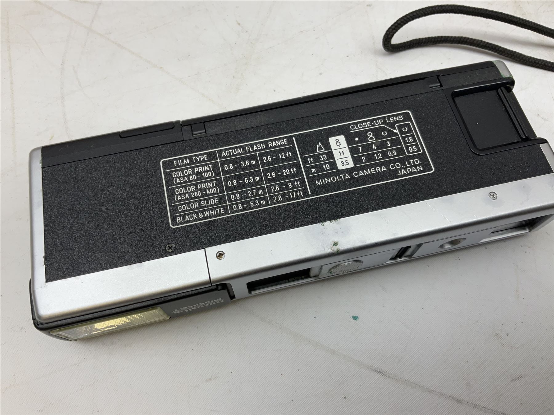 Minolta SRT101 camera, together with Halina camera, Fujifilm DX-8, Canon digital IXUS 1001S and other cameras and accessories 