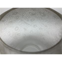 Victorian table standing oil lamp, brass fittings, cranberry glass reservoir, brass column on black enamelled ceramic base, with a frosted glass shade and clear glass chimney, H68cm