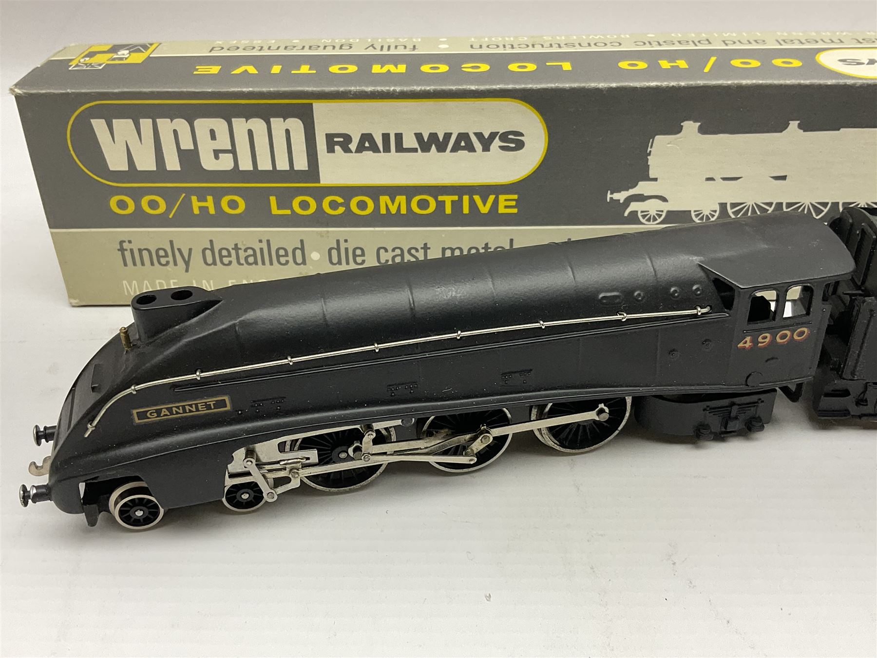 Wrenn '00' gauge - Class A4 4-6-2 locomotive 'Gannet' No.4900 in NE Wartime black; boxed with instructions.