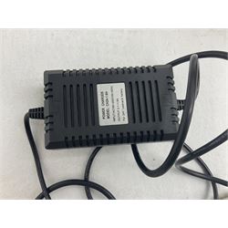 E-Scooter yellow electric 2-wheel scooter with seat and charger L106cm