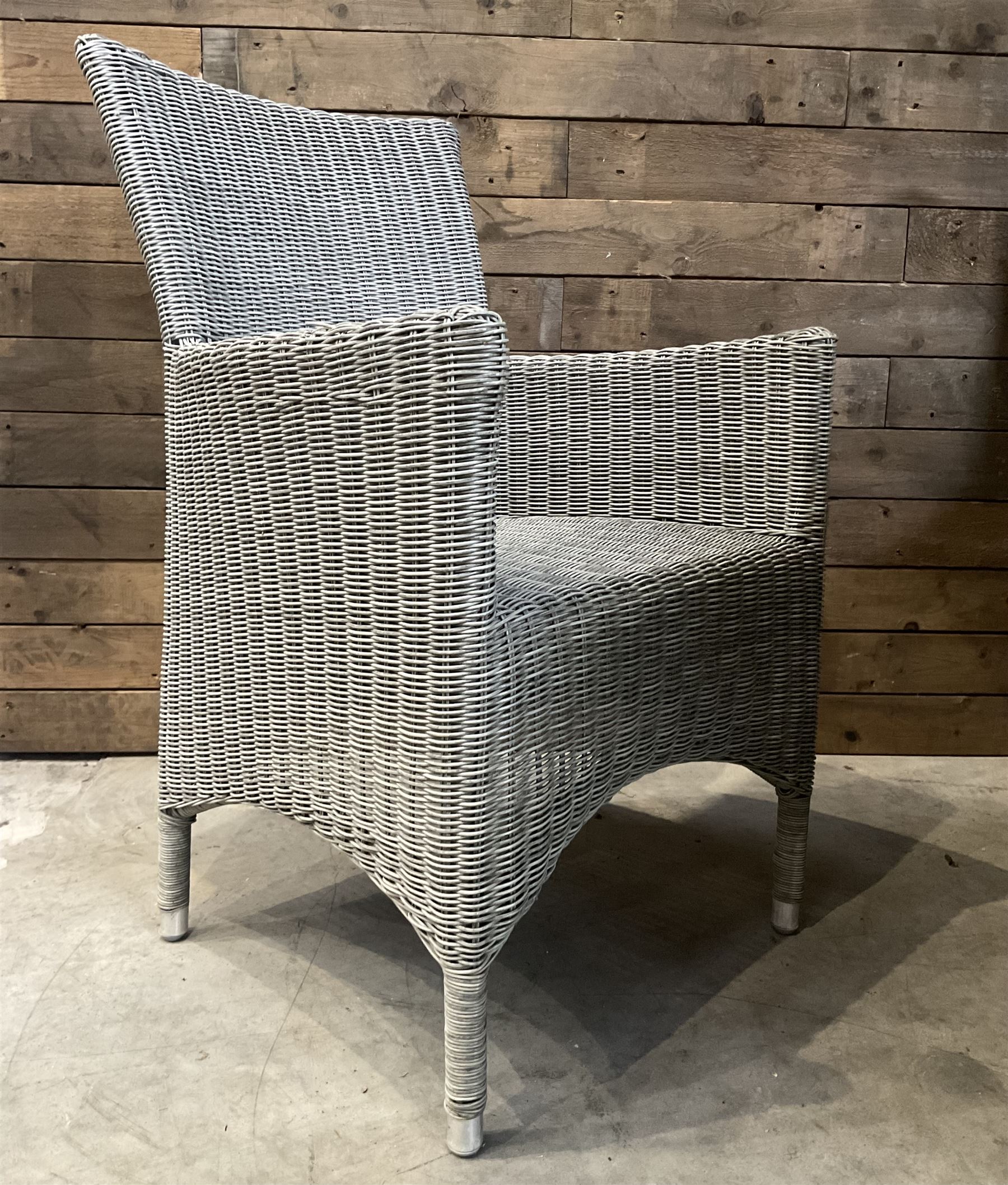 LeisureGrow circular rattan garden table, with lazy Susan, five armchairs with cushions, parasol and weighted base, with glass tops