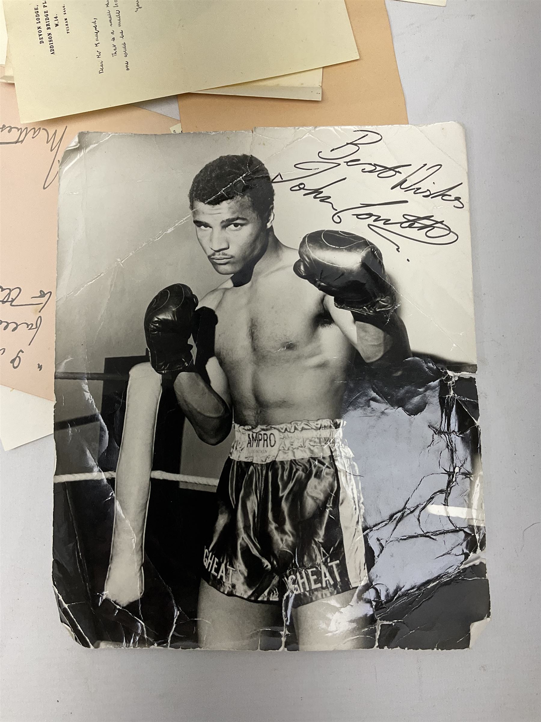 Collection of over 600 autographs on cards, clipped pieces, letters etc including William Gladstone, Lord North, Randolph Churchill, Hugh Dalton, Philip Noel-Baker, Philip Burne-Jones, Tiger Woods, Ben Hogan, Cindy Crawford, Viv Nicholson, Roddy Doyle, Diana Cooper, Woody Allen, Roy Orbison, Mary Wilson, Sammy Davis Jr., Clive Brook, Roger Quilter, Chay Blyth, Chris Bonington, John Lodge, Trevor Bayliss, Penelope Wilton, Tom O'Connor, Charles Aznavour, Alan Tichmarsh, Michael Ball, Thelma Barlow, Jack Brymer, Paul Badura-Skoda, John Lill, John Conteh, Charlotte Knollys, Arthur Godfrey, Eric Sykes, Queen Noor of Jordan, Victoria Gledenning, Madeleine Albright etc