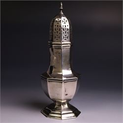 Edwardian silver sugar caster, of typical for with removable pierced cover and upon octago...