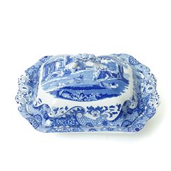 Spode Italian pattern tea and dinner wares, including tureen with black back stamp, all others with blue backstamp, including plates with pierced borders, large bowl, jug, covered sucrier, and others