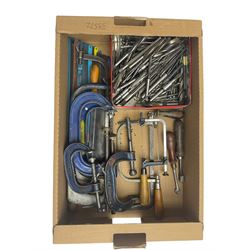 Assortment of hacksaw blades, various different sized Record G clamps, lathe reamers and various wood saws, piercing saw, fret saw and hack saws, with two hand knurling tools.