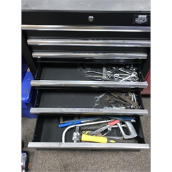 Halfords Advanced six drawer tool chest on castors with a quantity of hand tools