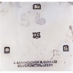 Small 1930's silver bowl, of circular form with engraved band beneath rim, upon a spreading circular foot, hallmarked William Comyns & Sons Ltd, London 1933, also stamped for retailer Z. Barraclough & Sons Ltd, H6.5cm D10.5cm, approximate weight 7.07 ozt (220 grams)