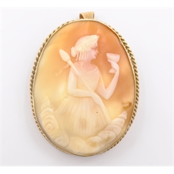  Gold mounted cameo brooch/pendant stamped 9ct length 6cm  