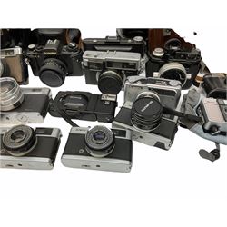 Collection of cameras, to include three Olympus Trip 35,  Balda Super Baldax, Seagull 4A TLR Camera, Pentax MG, Pentax-MV1, Yashica, two Yashica Electro 35, Rollei B35, Fujica 35 EE etc. 