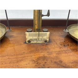 19th century Beckers & Sons, Rotterdam, mahogany cased scales and weights, H34cm 