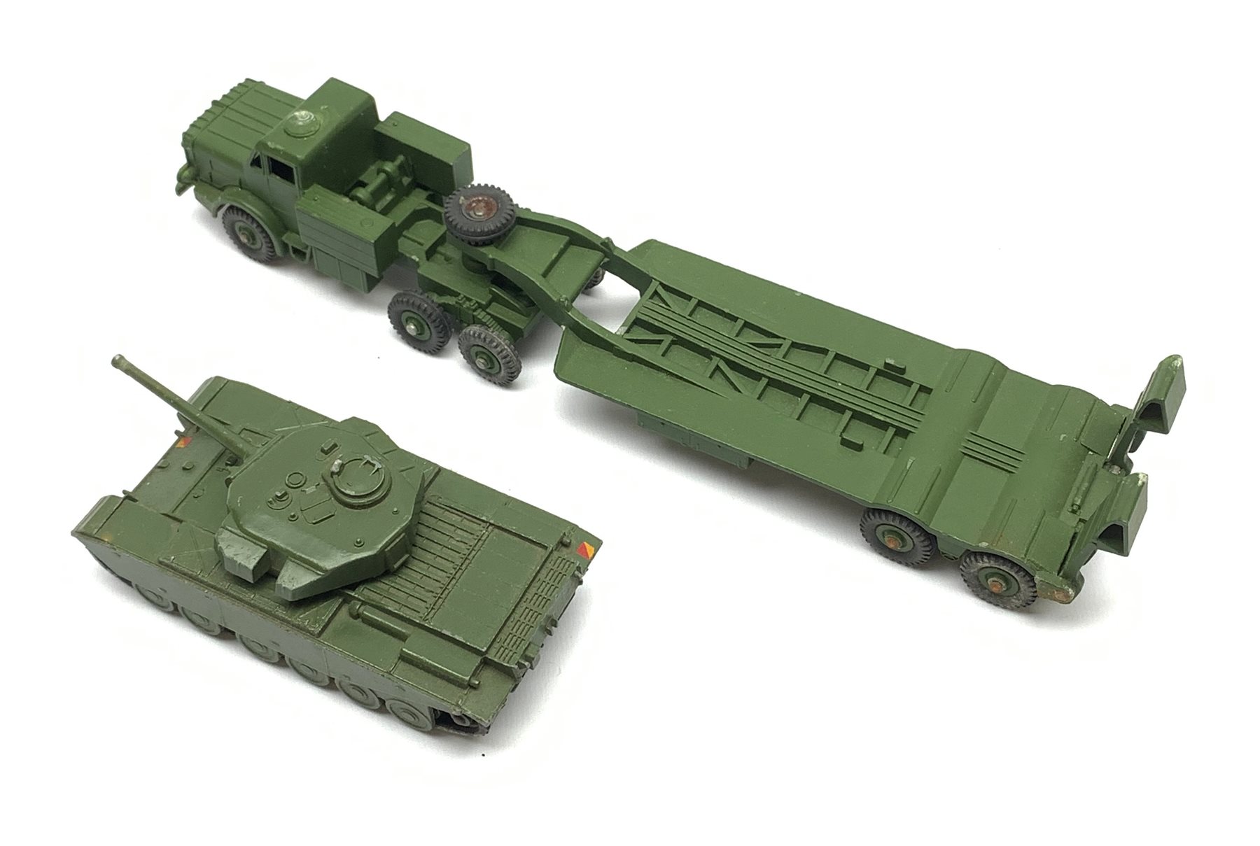 Dinky supertoys tank transporter 660 2025