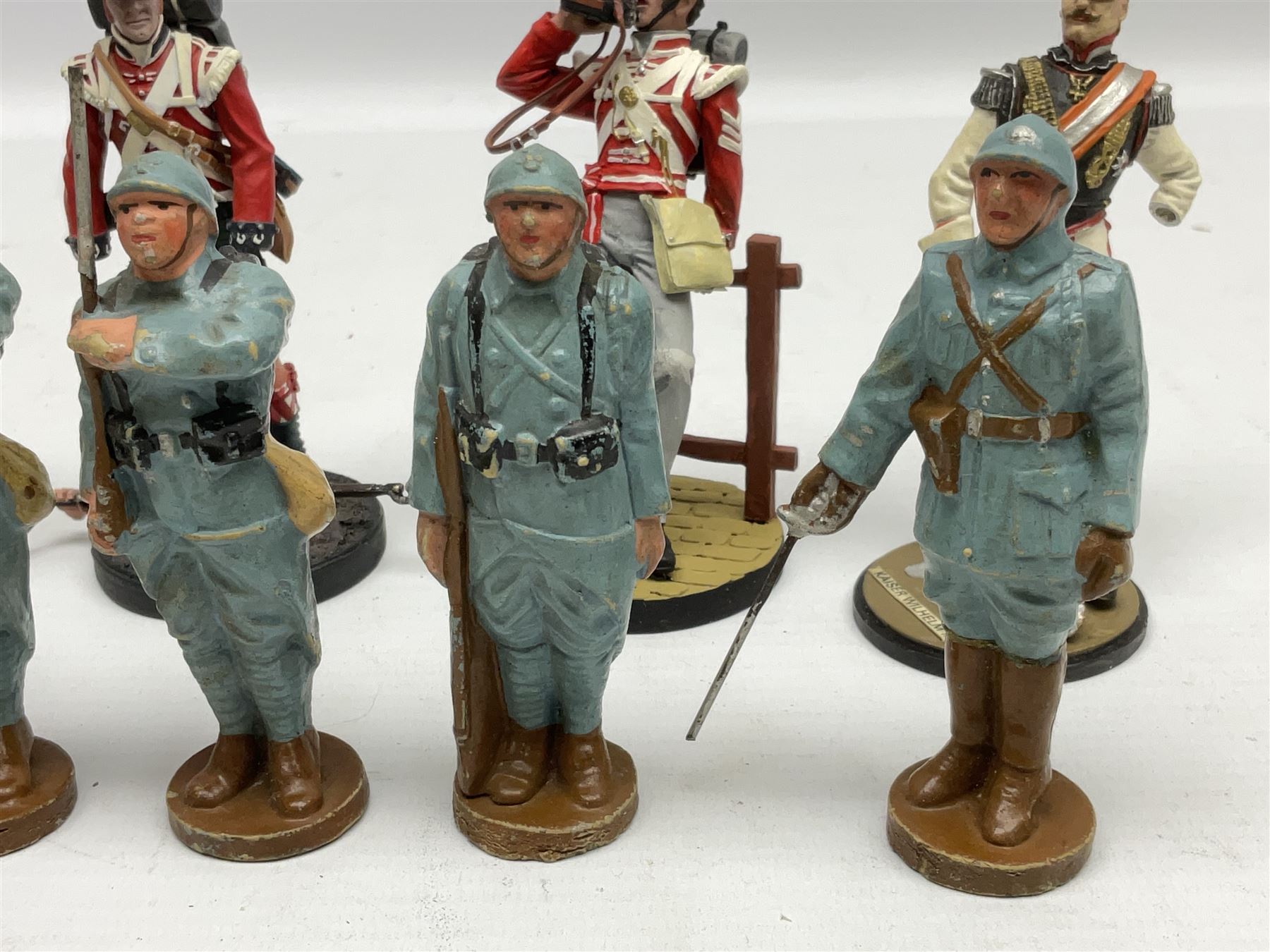 Ten various composition figures of French soldiers, possibly by Elastolin, H9cm; and eight lead figures of French soldiers; together with five modern metal figures of soldiers (23)