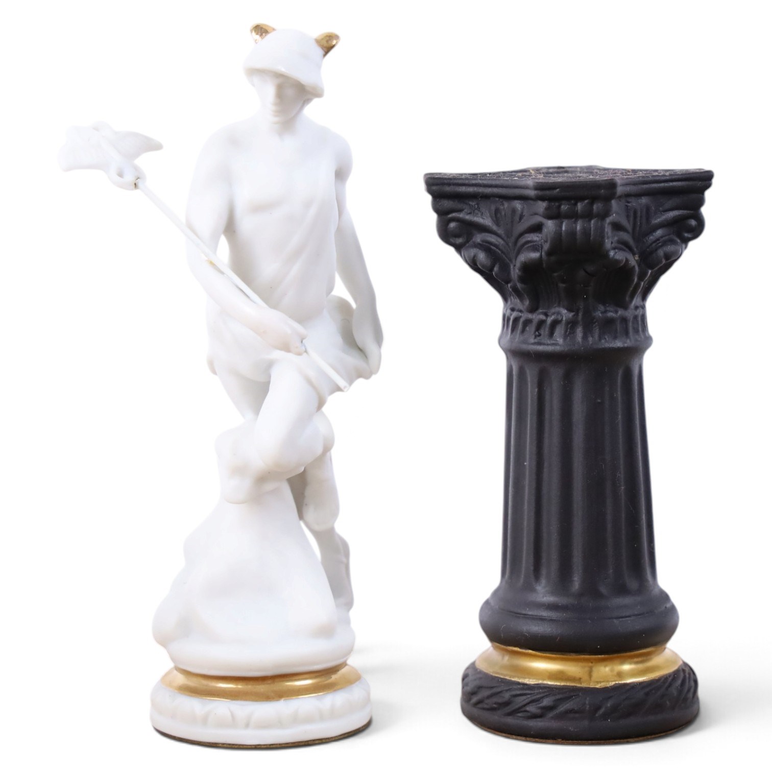Franklin Mint - The Chess set of the Gods by Stuart Feldman, porcelain pieces, housed in fitted case with certificates 