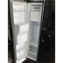 Samsung American style side-by-side fridge freezer - THIS LOT IS TO BE COLLECTED BY APPOINTMENT FROM DUGGLEBY STORAGE, GREAT HILL, EASTFIELD, SCARBOROUGH, YO11 3TX