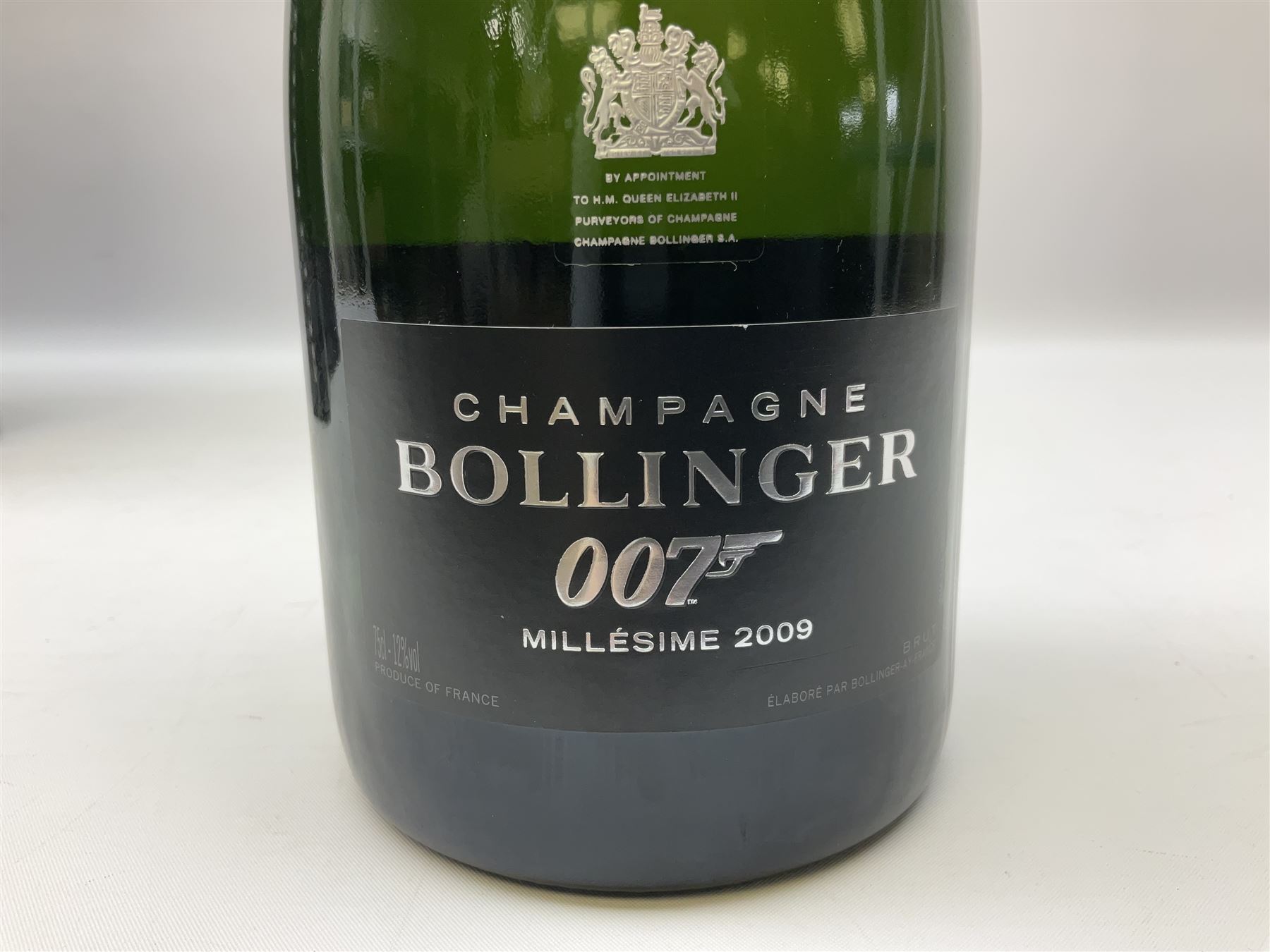 Bollinger Millesime 2009 James Bond 007 Spectre champagne, housed in original black twist open presentation case, with tags and bag, 75cl, 12% vol