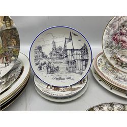 Royal Doulton Savoy hotel pattern tea wares, together with Minton Marquesa jug and covered sucrier, large number of collectors plates to include Royal Doulton, Wedgewood, Coalport etc  