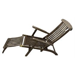 Hardwood framed folding garden steamer chair with fold-out foot rest 