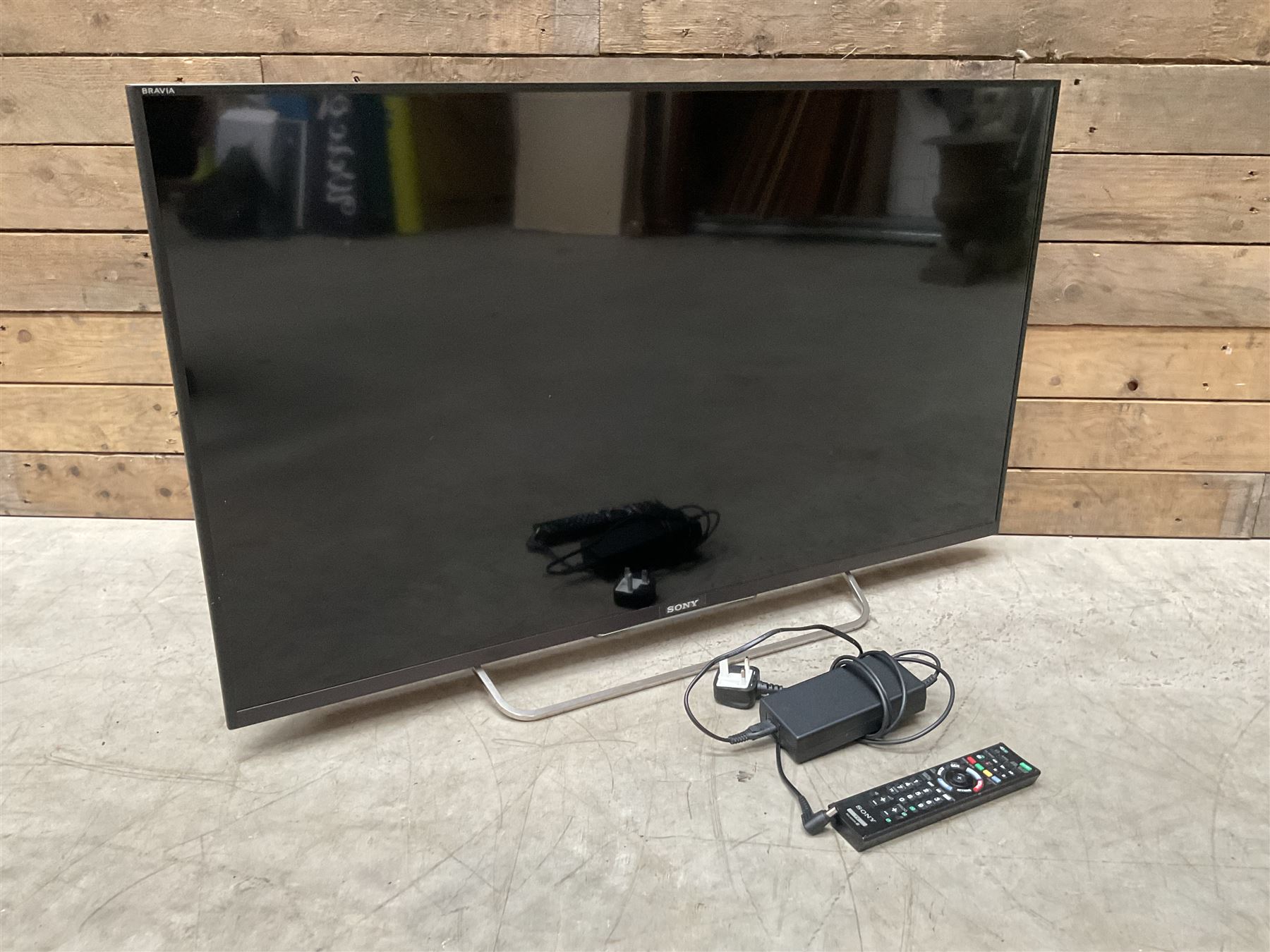 Sony KDL-42W829B Bravia television and remote control