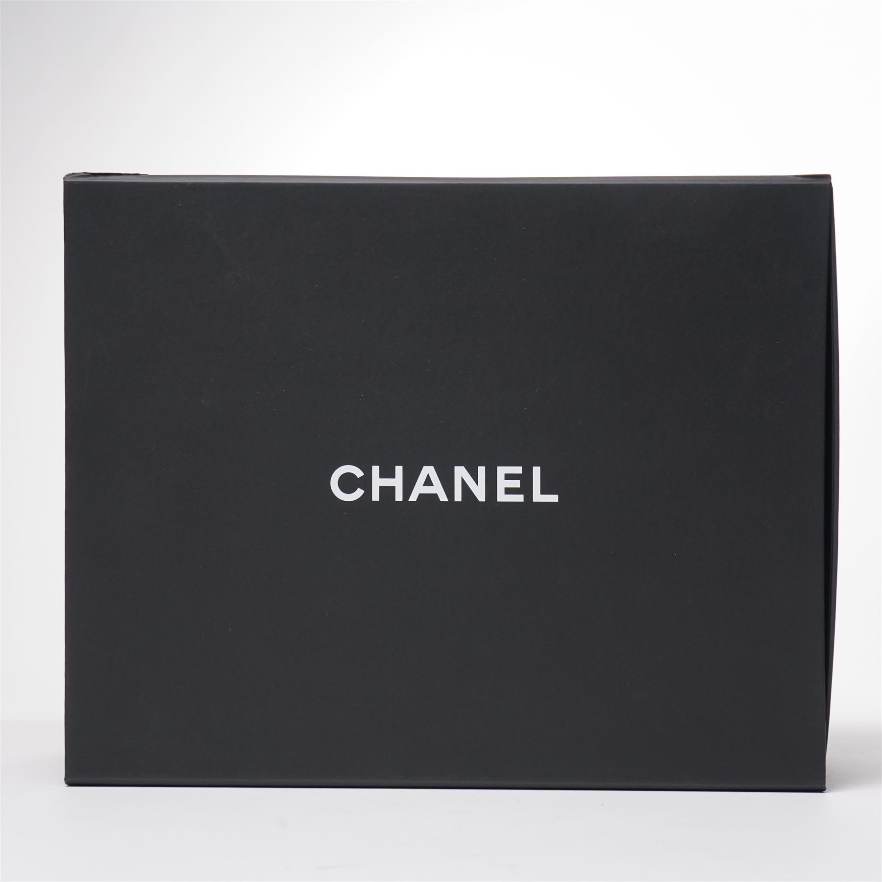 Chanel - ‘19’ Medium Flap Bag, the model introduced in 2019 as one of the final designs associated with Karl Lagerfeld, in cream quilted lambskin leather with mixed gold, silver and ruthenium-tone chain strap and signature CC monogram turn-lock fastening, unused with original dust bag and box
