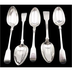 Five silver Fiddle pattern table spoons, comprising a George III pair, hallmarked Edward Farrell, London 1817, together with a George III example, hallmarked Richard Poulden, London 1819 and two George IV examples, the first hallmarked Jonathan Hayne, London 1826, and the second hallmarked James Beebe, London 1828
