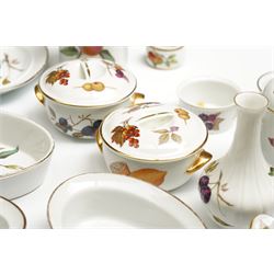 Extensive collection of Royal Worcester Evesham pattern dinnerware, comprising over one-hundred pieces, to include tureens, serving dishes, cake stands etc 