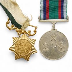 WWI War and Victory Medals to 305950 Pte E.A.Ashley West Riding Regiment, four other WWI War Medals, 1971 Pakistan-India War Medal, Pakistan 1965 War Star Medal and various other items 