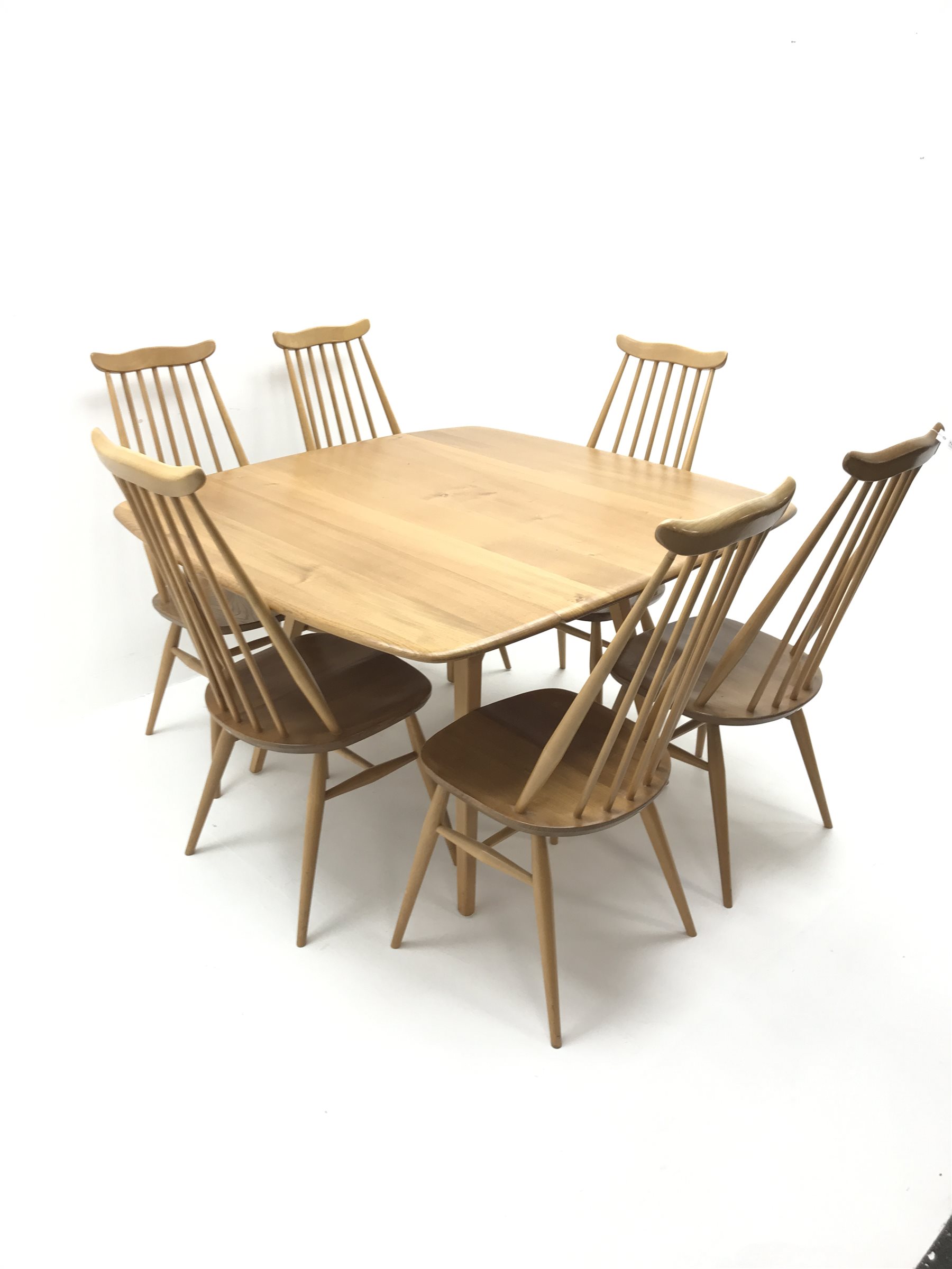 ercol light elm and beech drop leaf dining table (113cm x 124cm, H71cm