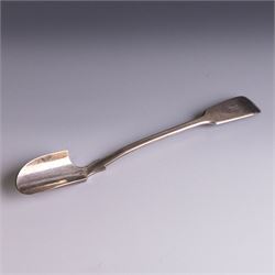Victorian silver Fiddle pattern stilton scoop, with engraved initial 'W' to terminal, hallmarked London 1857, makers mark HH, probably for Henry Holland