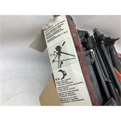 Collection of camera tripods to include Camlink, Platinum Plus PPT375, Sobrouo NT668 etc, in two boxes 