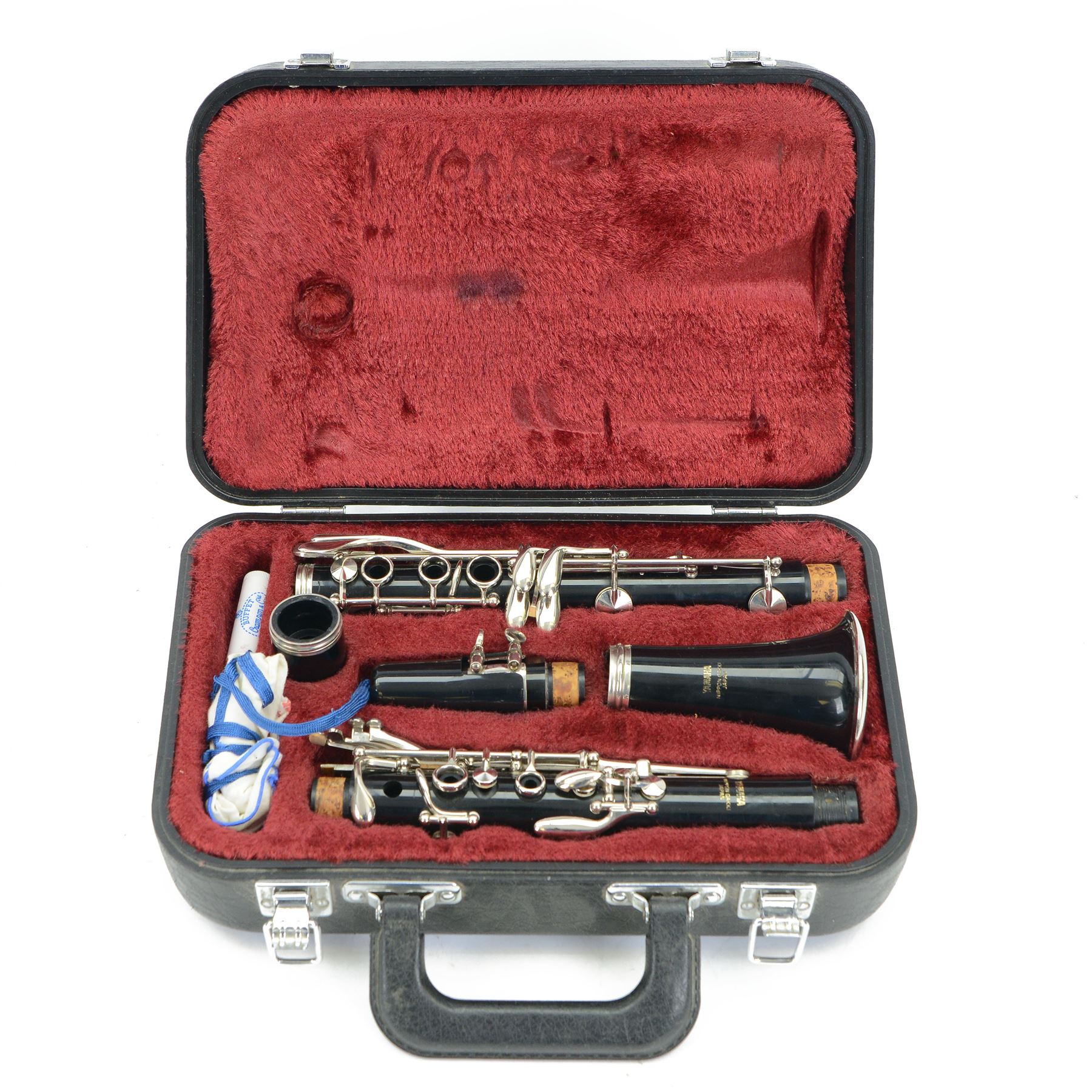 Yamaha- Japanese YCL B-flat Clarinet with silvered keys and mounts in a lined hard case. 