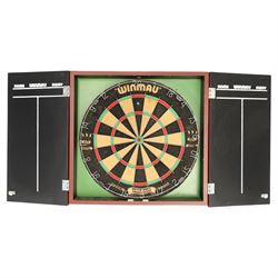 Winmau - dartboard with case