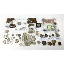 Great British and World coins including small number of pre 1920 silver coins including a Queen Victoria 1899 crown, approximately 340 grams of pre 1947 silver coins, Canadian silver dollar, commemorative crowns etc, Bank of England Somerset one pound note 'DX22' and a Hollom ten shillings note 'X99'