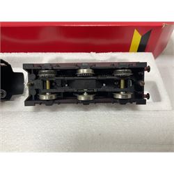 Hornby ‘00’ gauge - Class N15 4-6-0 ‘Sir Dinadan’ locomotive no.795 in SR green; Coronation Class 7P 4-6-2 ‘Duchess of Sutherland’ locomotive no.6233 in LMS maroon; Class 7P 4-6-2 ‘The Princess Royal’ locomotive no.6200 in LMS maroon; Class A4 4-6-2 ‘Mallard’ locomotive no.60022 in BR green; in original boxes (4) 