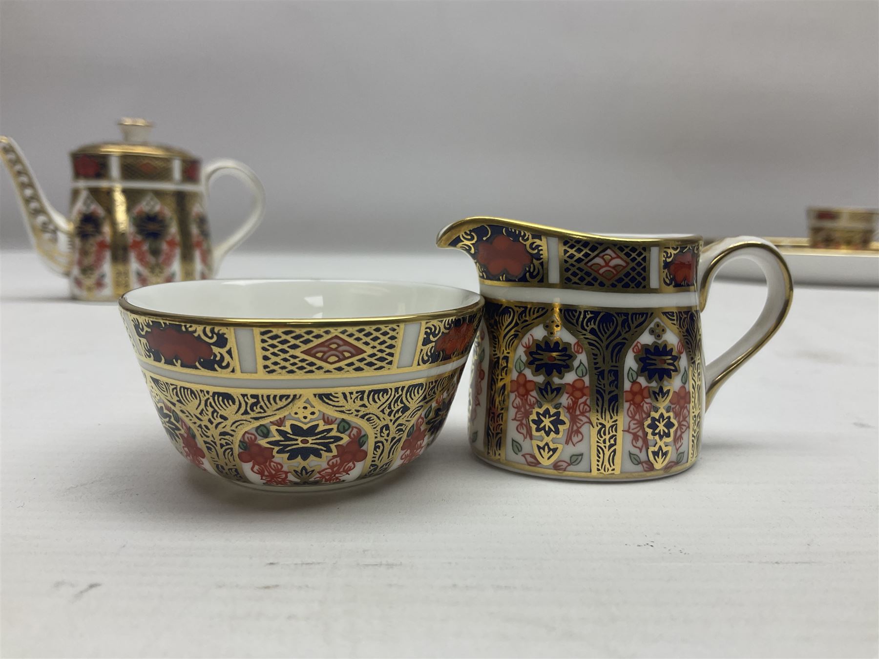 Royal Crown Derby Imari pattern cabaret set, comprising tray, teapot, milk jug, sucrier, teacup and saucer