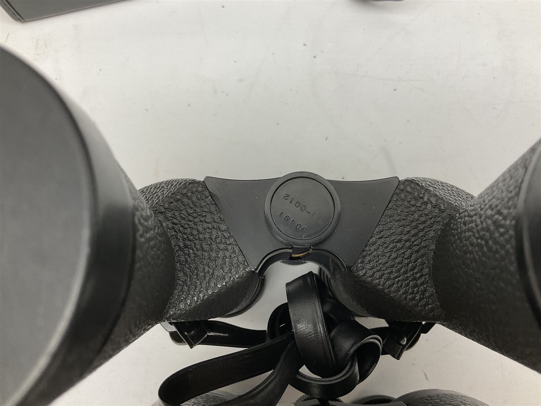 Eleven pairs of Swift binoculars, to include Greens 8x40, Saratoga 8x40, two pairs of Newport Mk II 10x50, Newport 10x50, Saratoga Mk II 8x40, Audubon 8.5x44, etc, 