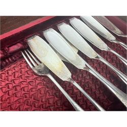 Canteen of cutlery by George Davis, Halifax, with silver ferrules 