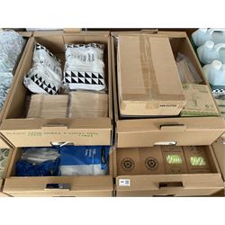 Large quantity of plastic knives, forks, spoons, wooden stirrers, wooden forks, paper straws- LOT SUBJECT TO VAT ON THE HAMMER PRICE - To be collected by appointment from The Ambassador Hotel, 36-38 Esplanade, Scarborough YO11 2AY. ALL GOODS MUST BE REMOVED BY WEDNESDAY 15TH JUNE.