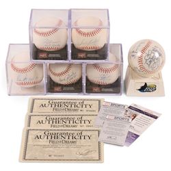 Five signed Rawlings baseballs, comprising Tom Glavine with HOF 2014 inscription, Mike Pia...