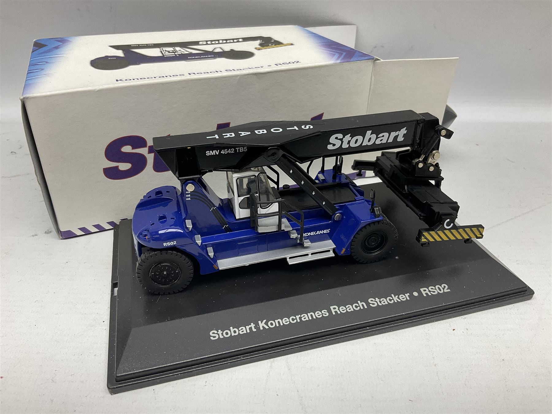 Eddie Stobart - three Corgi die-cast lorries comprising Volvo Short Wheelbase Lorry with Close Couple Trailer; 59516, Renault Curtainside Trailer; 59538 and ERF Curtainside Trailer; 59502, Oxford 1:76 scale die-cast Scania EVO 6 Car Transporter, togther with various Atlas models, all boxed (10)