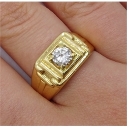  Chinese 18ct gold gentleman's single stone diamond ring, stamped 750, central diamond approx 0.50 carat  