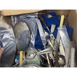 Large collection of silver plated cutlery, to include Community Oneida, part canteen with hallmarked silver ferrules and a collection of place mats and coasters, etc