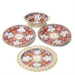Collection of Spode Imari pattern no. 283 wares, comprising two plates and chestnut basket...