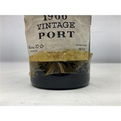 Warre's 1966, vintage port, unknown contents and proof 