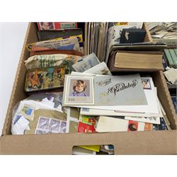 Great British and World stamps, trade cards, ephemera and miscellaneous items, including small number of Queen Elizabeth II mint decimal stamps, Antigua, Ascension, Australia, Australia, Barbados, Basutoland, British Honduras, Canada, Great Britain King George V used seahorses etc, in one box