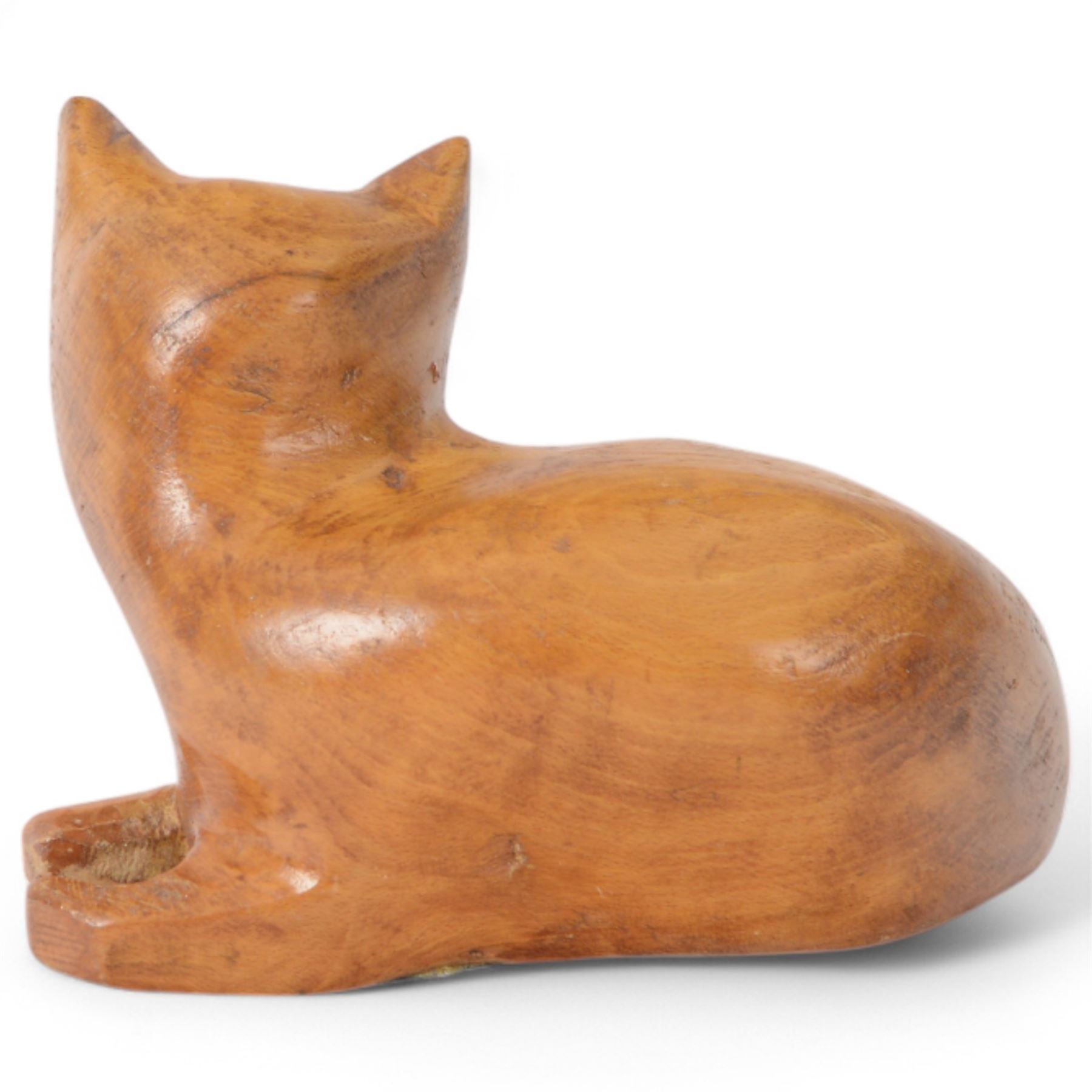 Naive Folk Art carved wooden figure of a recumbent cat, H13cm, L19cm