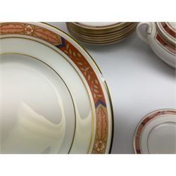 Royal Worcester Beaufort pattern tea and dinner wares, including seven dinner plates, eight side plates, thirteen dessert plates, six bowls, eight soup bowls, sauce boat on stand, cake plate, covered tureen, coffee pot, milk jug etc (51) 